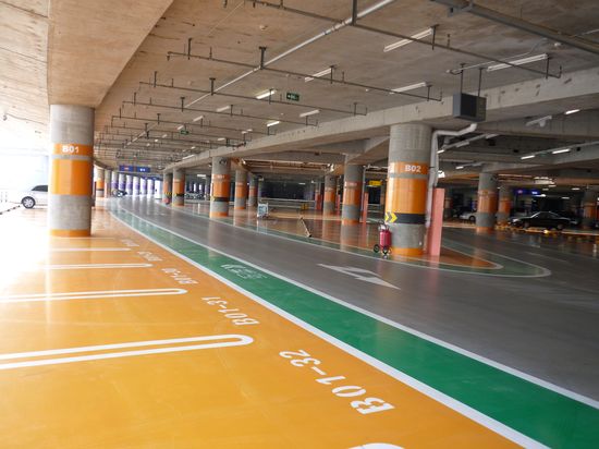 停車場(chǎng)地坪怎么做？
